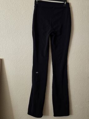 ALO Black Yoga Pants with Subtle Logo Size M